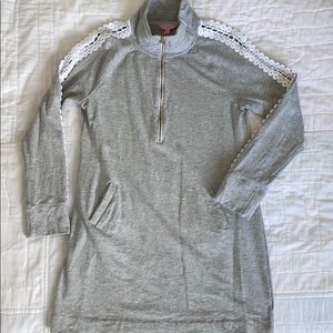 Lilly Pultizer 🏝 fitted mini dress w front zipper